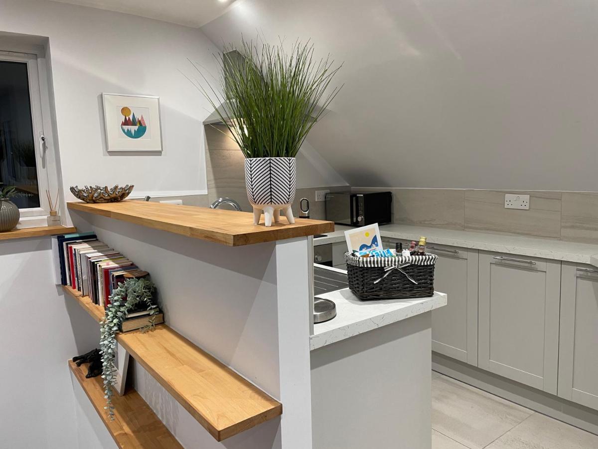 Unique Luxury Detached Apartment In Windsor That Sleeps 4 Dış mekan fotoğraf