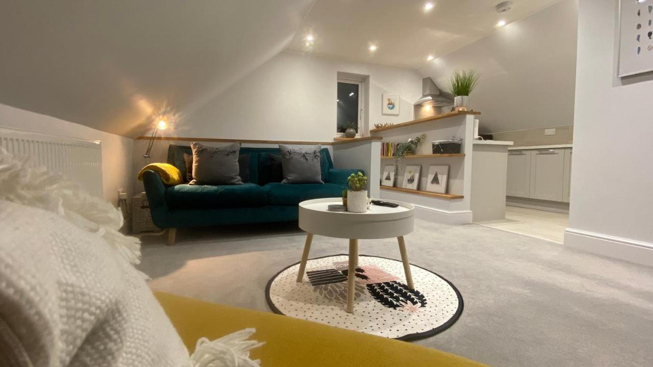 Unique Luxury Detached Apartment In Windsor That Sleeps 4 Dış mekan fotoğraf